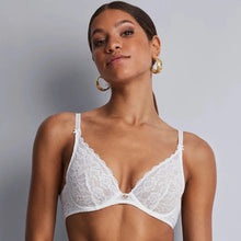Load image into Gallery viewer, Aubade Rosessence Triangle Bra In Opal