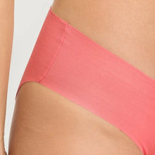 Load image into Gallery viewer, Hanro Invisible Cotton Midi Briefs In Porcelain Rose