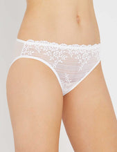Load image into Gallery viewer, Wacoal Embrace Lace bikini brief