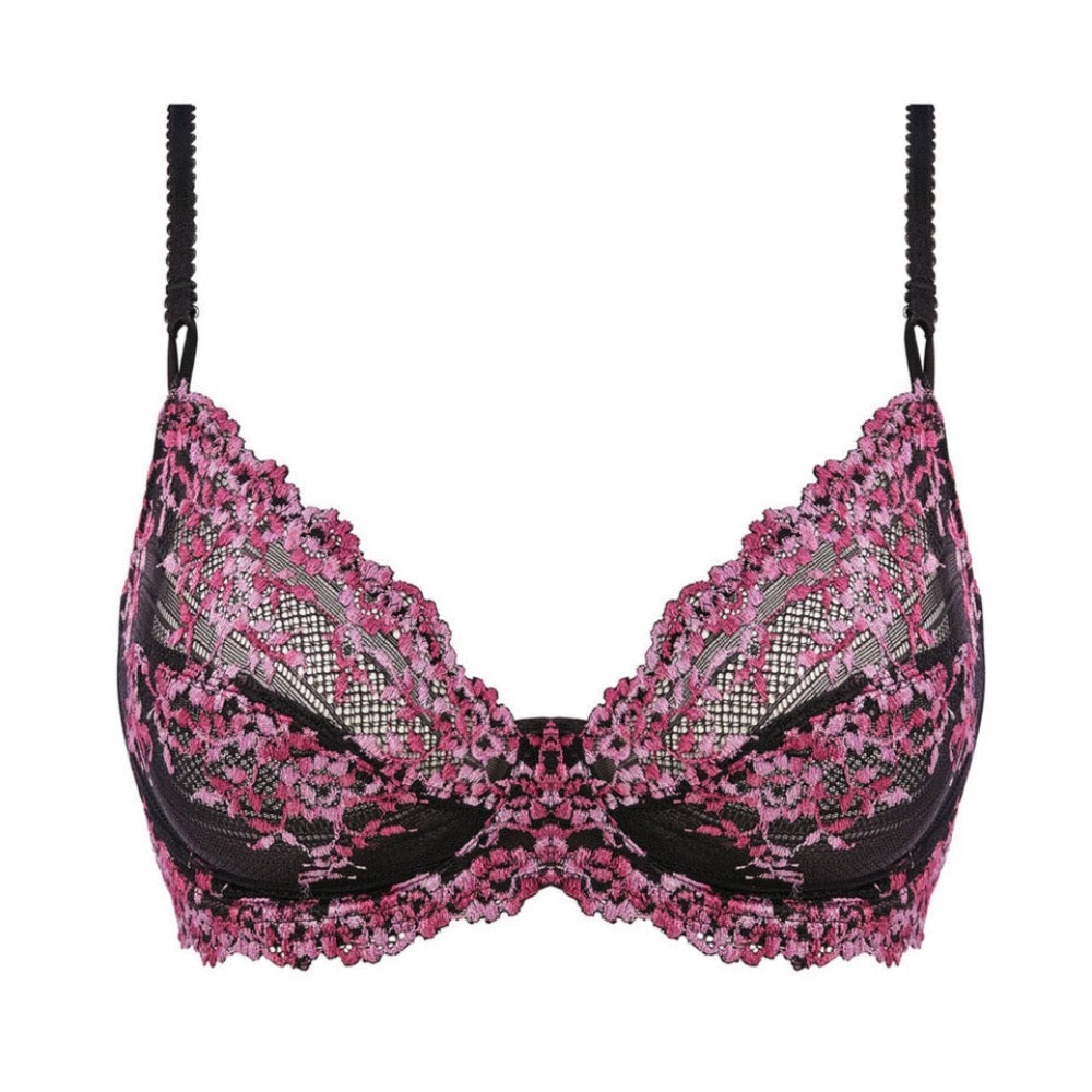 Wacoal Embrace Lace Classic Underwired Bra In Black Cherry – The Fitting  Room Ilkley