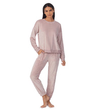 Load image into Gallery viewer, DKNY Winter Glow Lounge Set In Dusty Pink
