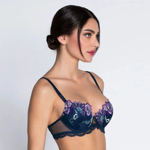 Load image into Gallery viewer, Lise Charmel Deesse Desirs Moulded Bra In Maeve
